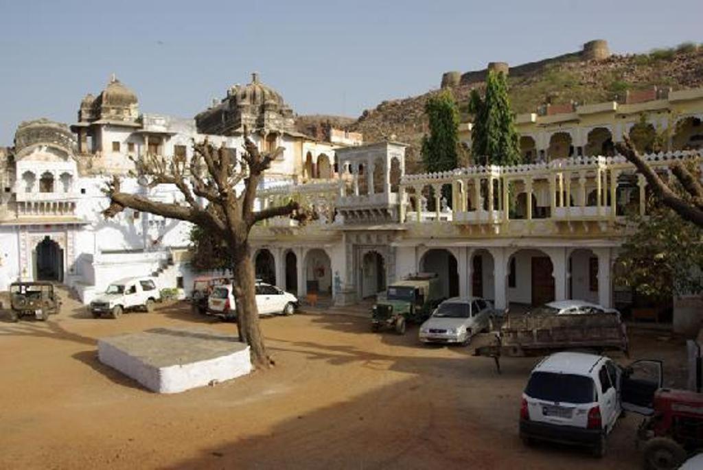 Bassi Fort Palace Chittorgarh Εξωτερικό φωτογραφία